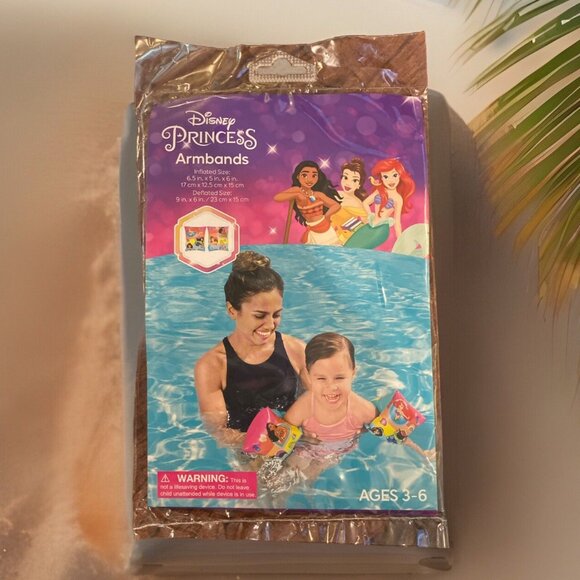 Disney Princess Armbands Pool Floaties Ariel Moana Belle Swimming Ages 3 - 6 - Picture 1 of 5